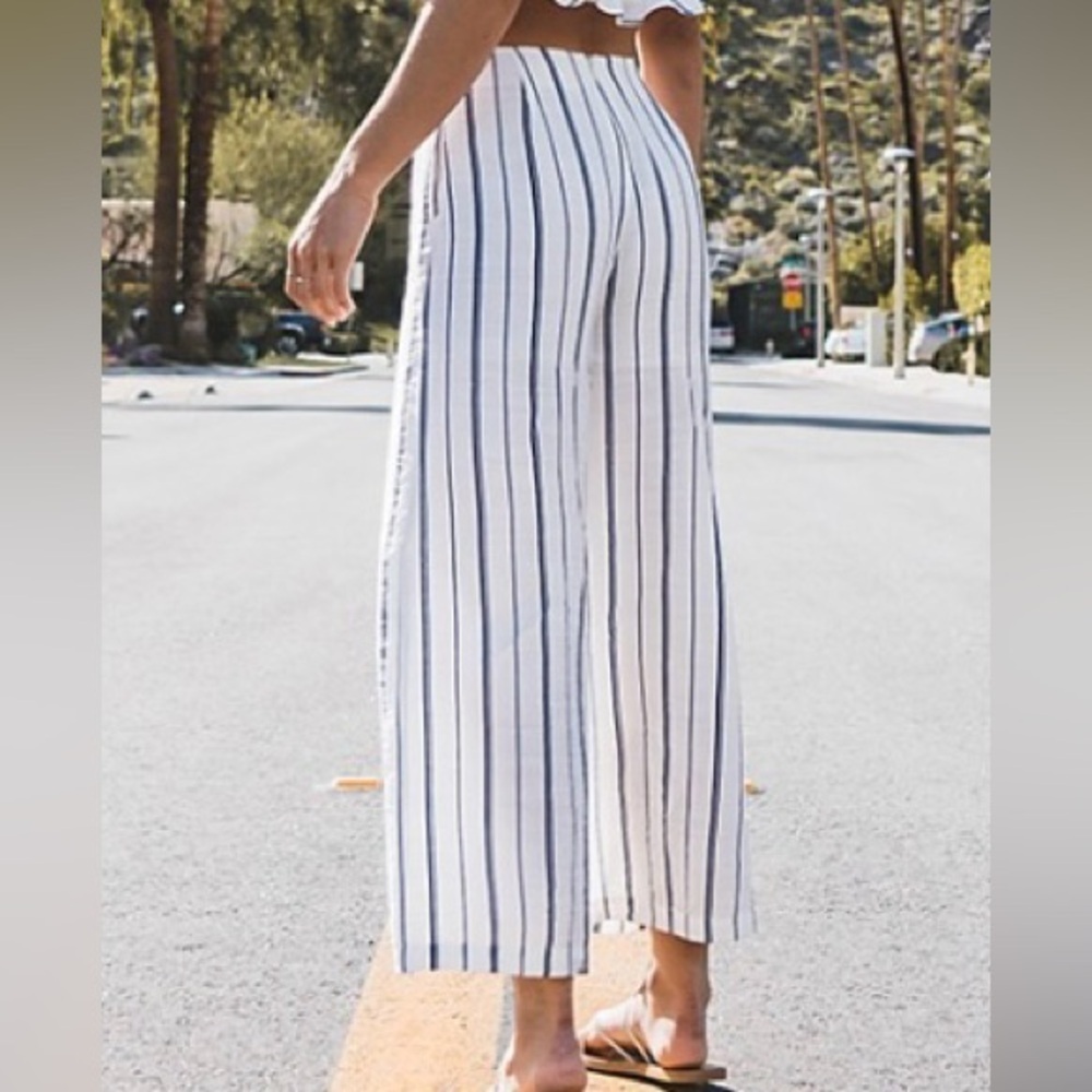 AQUA Helen Owen Striped Flowy High Rise Wide Leg Ankle Pant Blue White Size Med - Picture 2 of 7